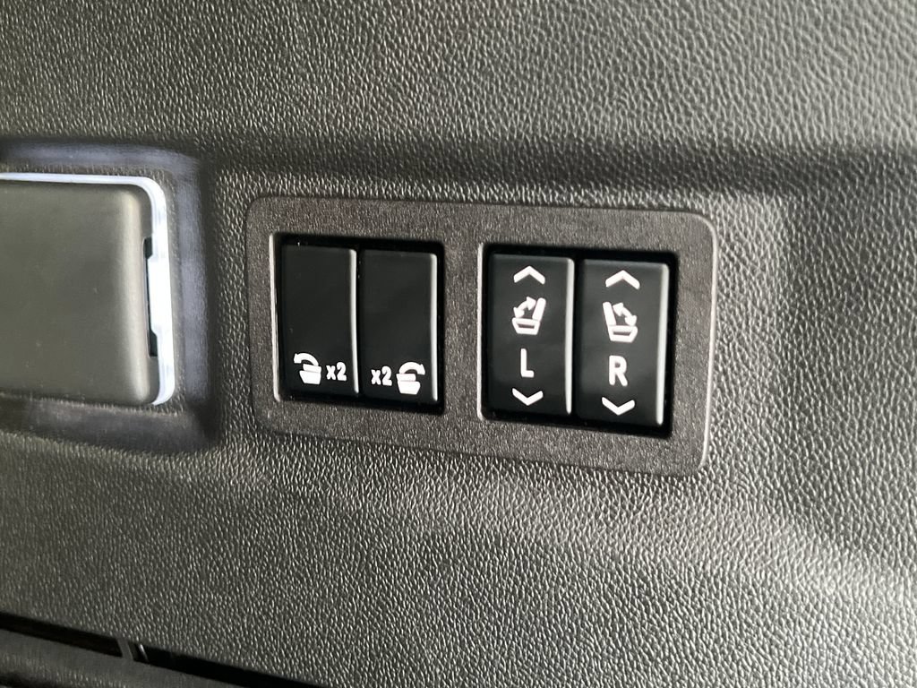 Used 2023 Chevrolet Tahoe RST w/ Luxury Package AWD/4WD image 50