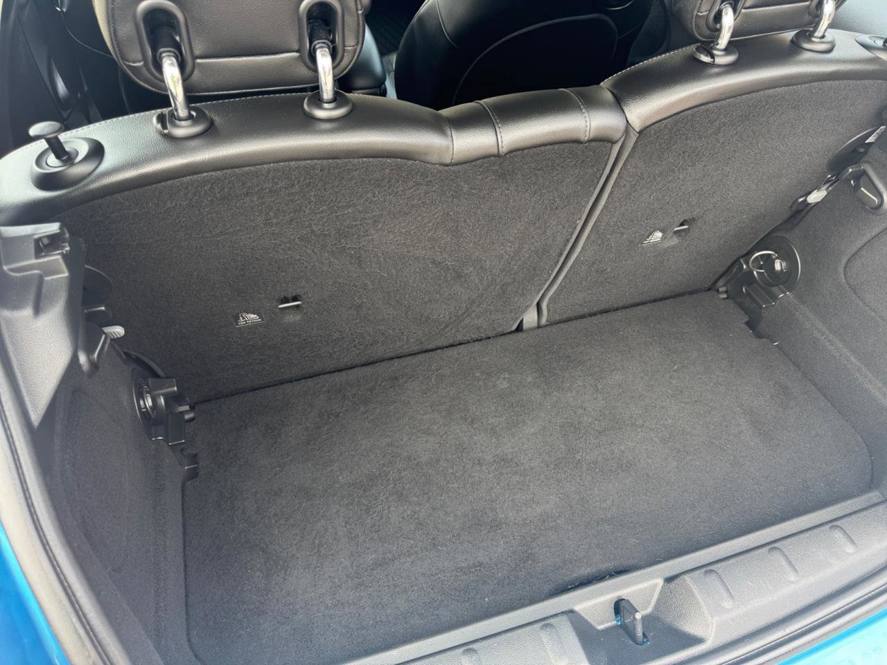 Used 2015 MINI Cooper 2-Door Hardtop FWD image 23