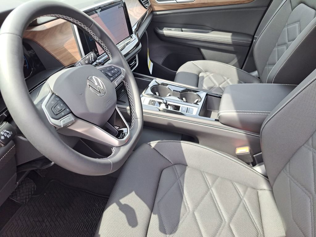 New 2026 Volkswagen Atlas SE image 18