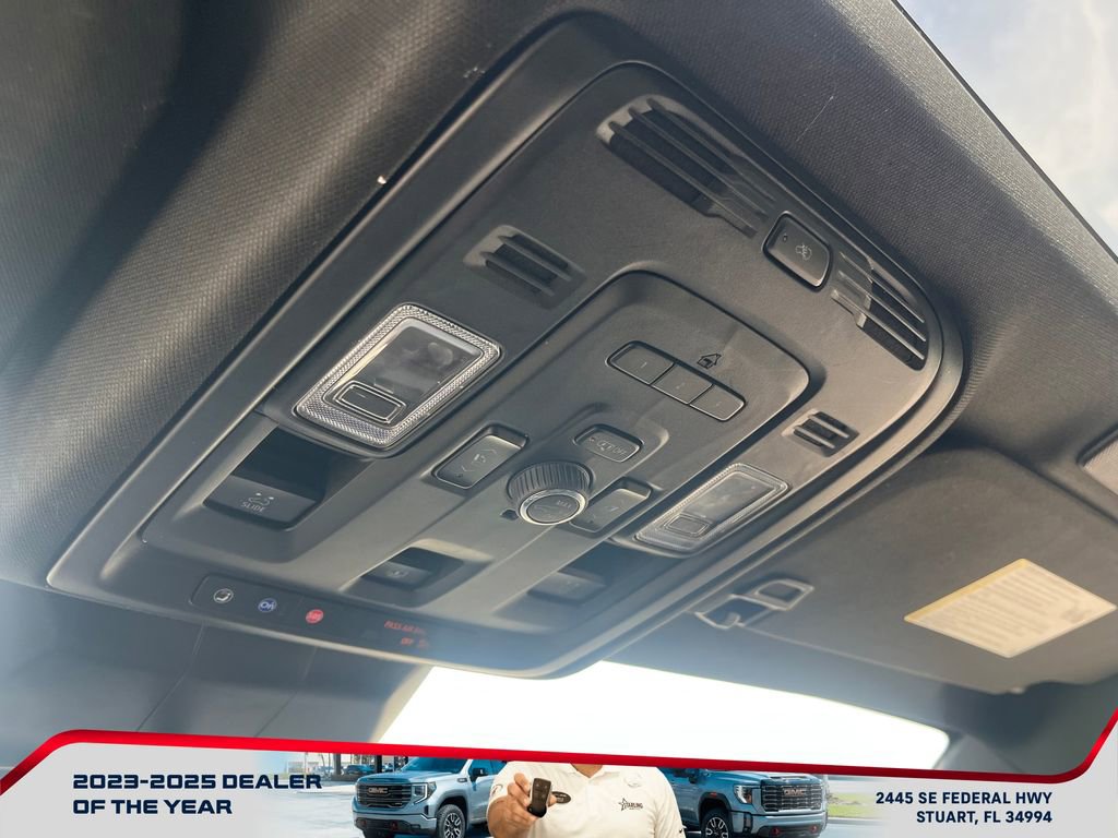 Used 2023 Cadillac Escalade Premium Luxury w/ Performance Package image 37