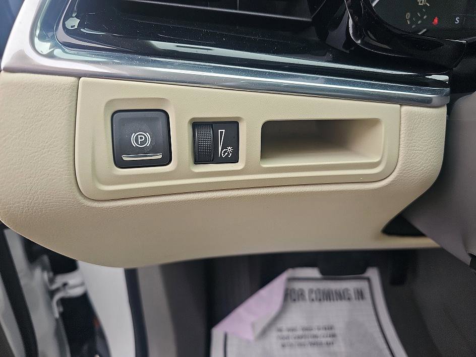 Used 2020 Cadillac XT6 Premium Luxury image 15