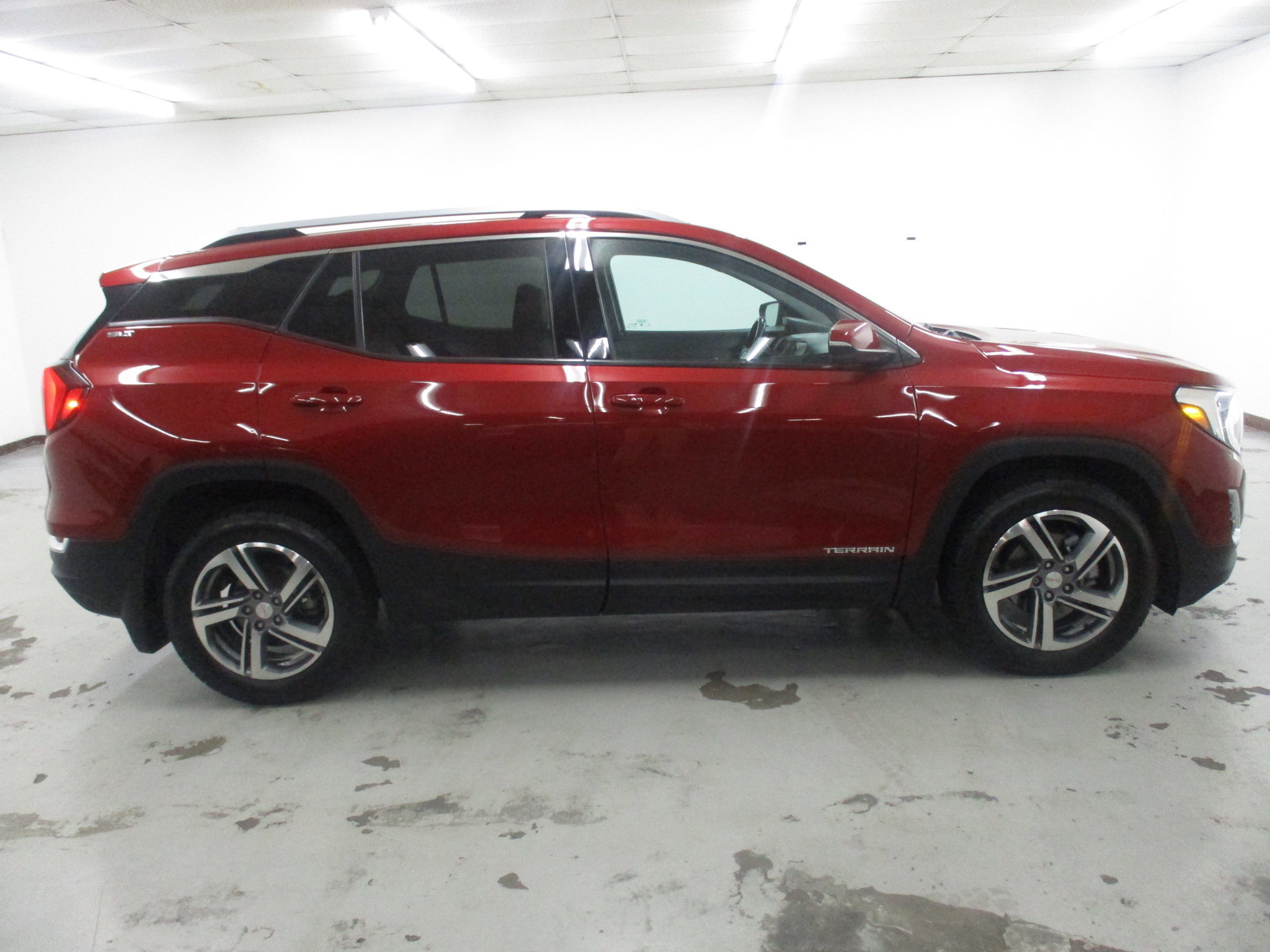 Used 2021 GMC Terrain SLT AWD/4WD image 9