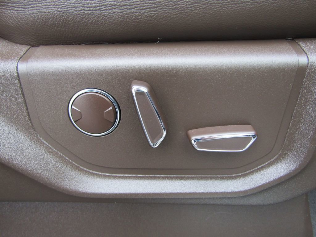 Used 2022 Ford F250 King Ranch w/ Chrome Package image 17