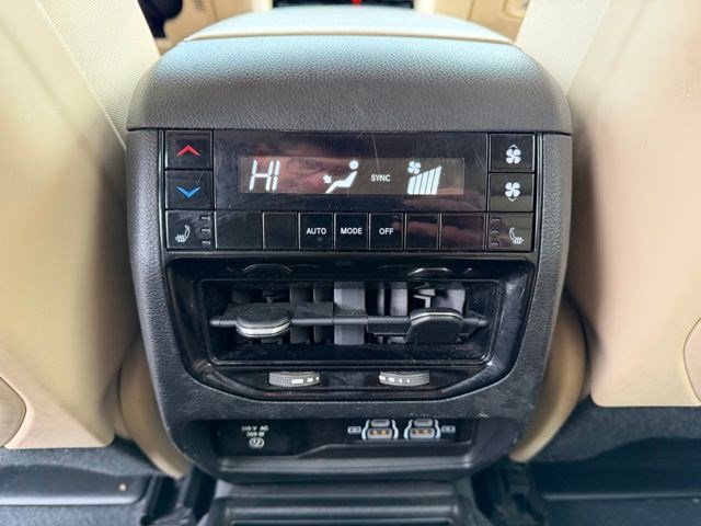 Used 2022 Jeep Grand Cherokee L Limited image 21