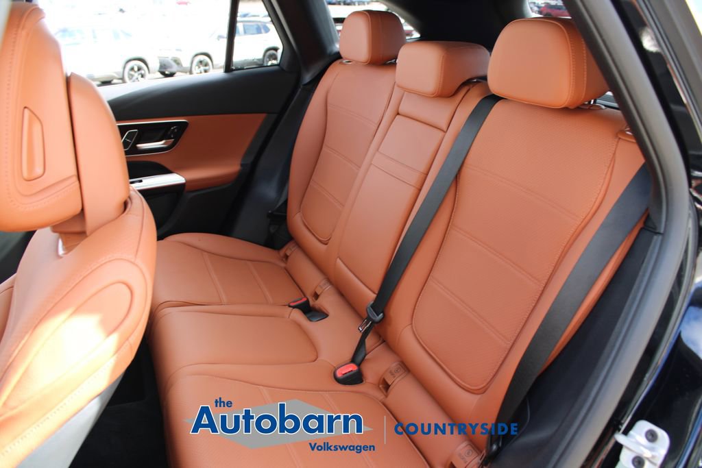Used 2025 Mercedes-Benz GLC 300 4MATIC image 22