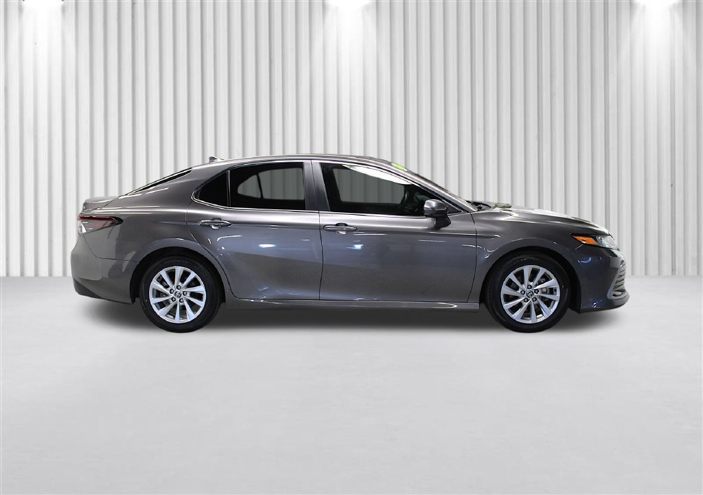 Used 2023 Toyota Camry LE FWD image 2