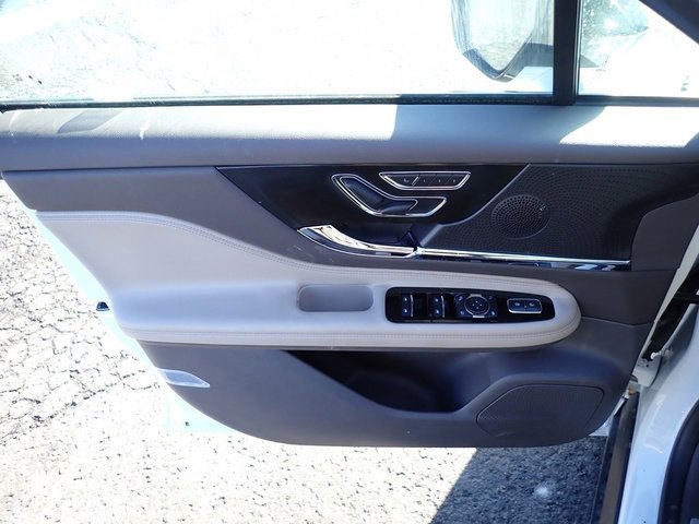 Used 2023 Lincoln Corsair Grand Touring w/ Equipment Group 301A image 21