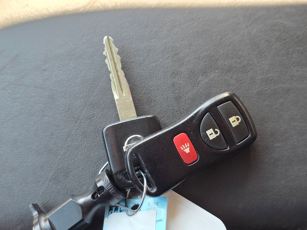 Used 2015 Nissan Xterra S AWD/4WD image 46