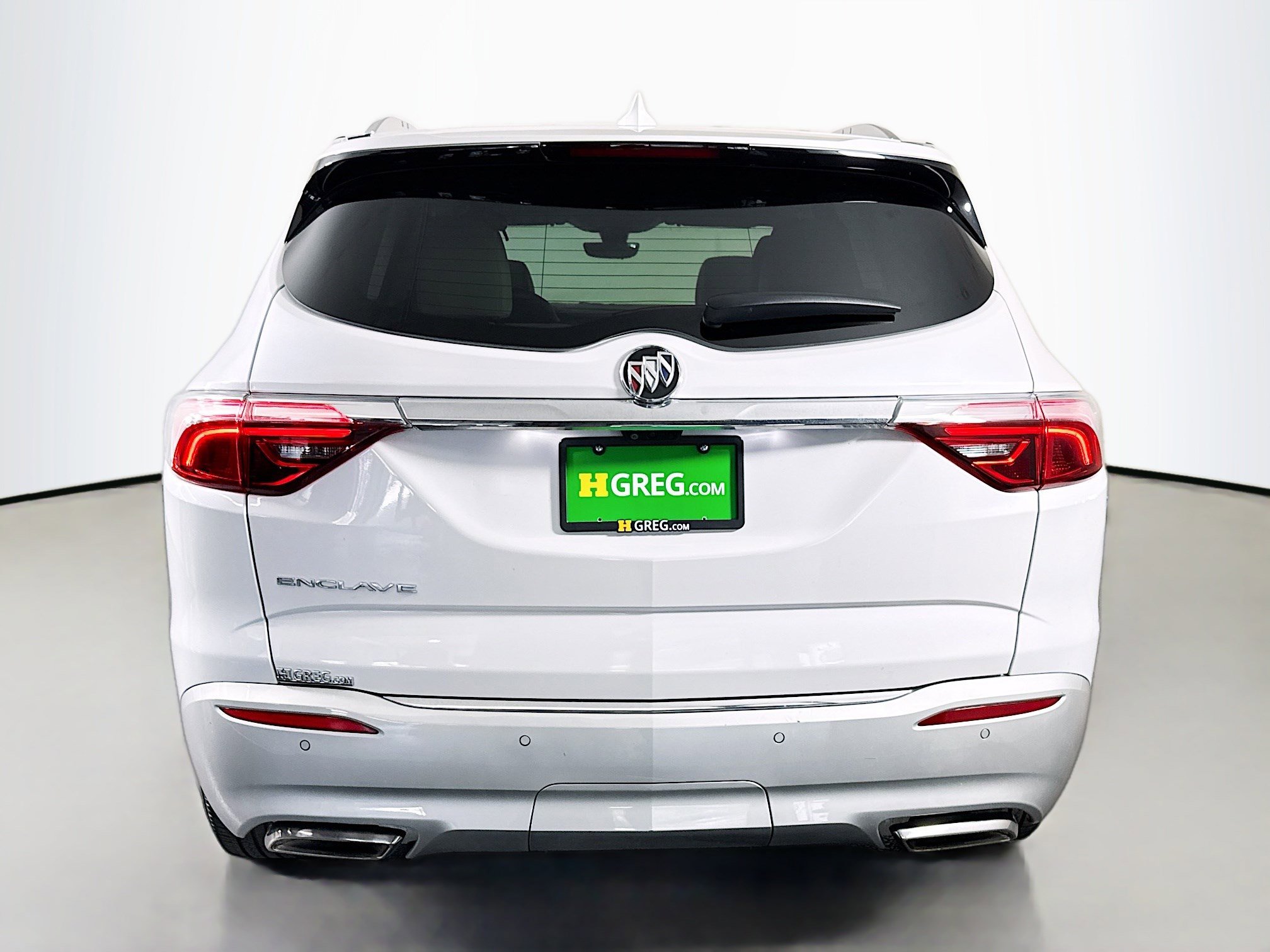Used 2023 Buick Enclave Essence FWD image 8