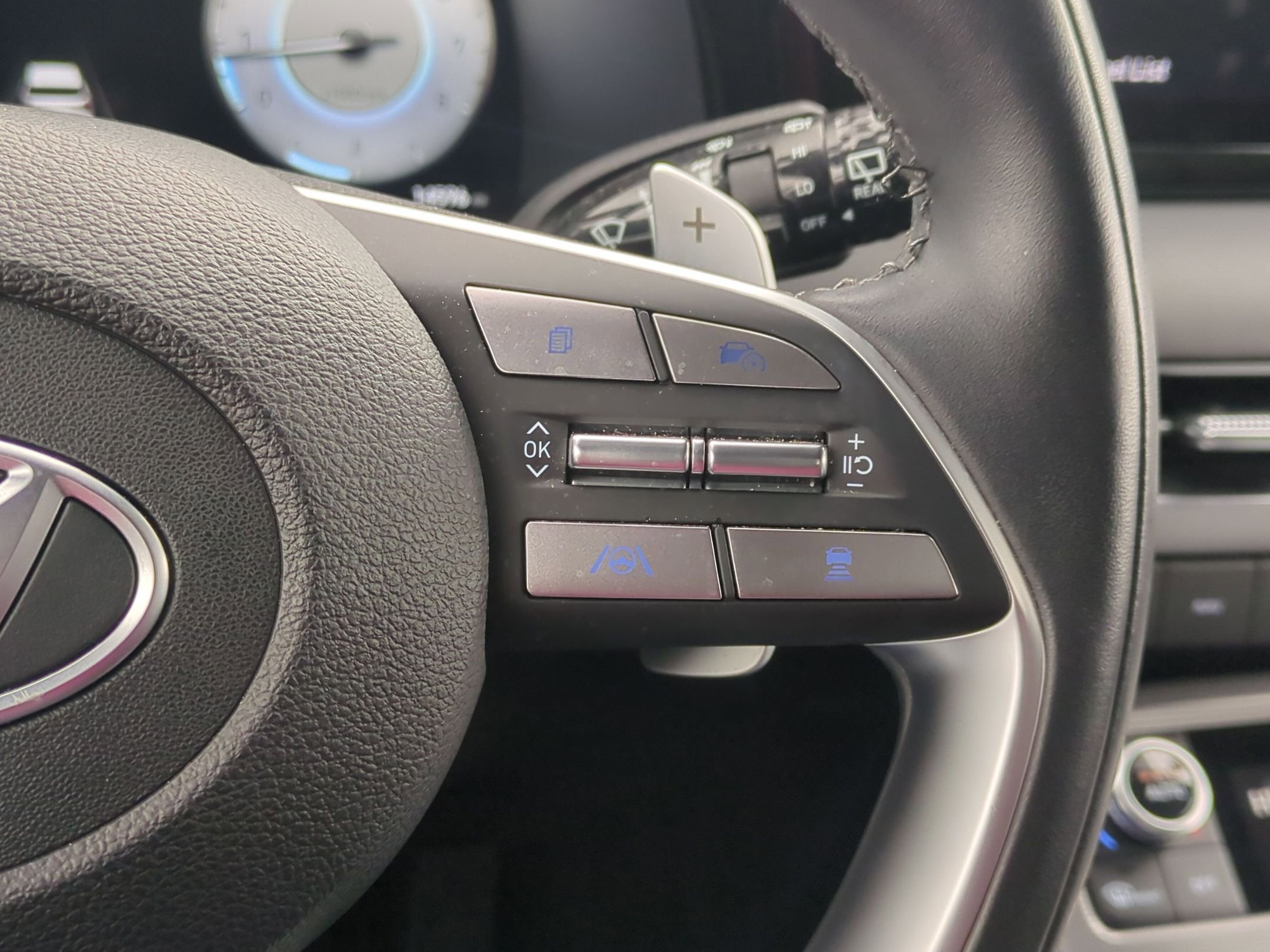 Used 2024 Hyundai Palisade Calligraphy image 25