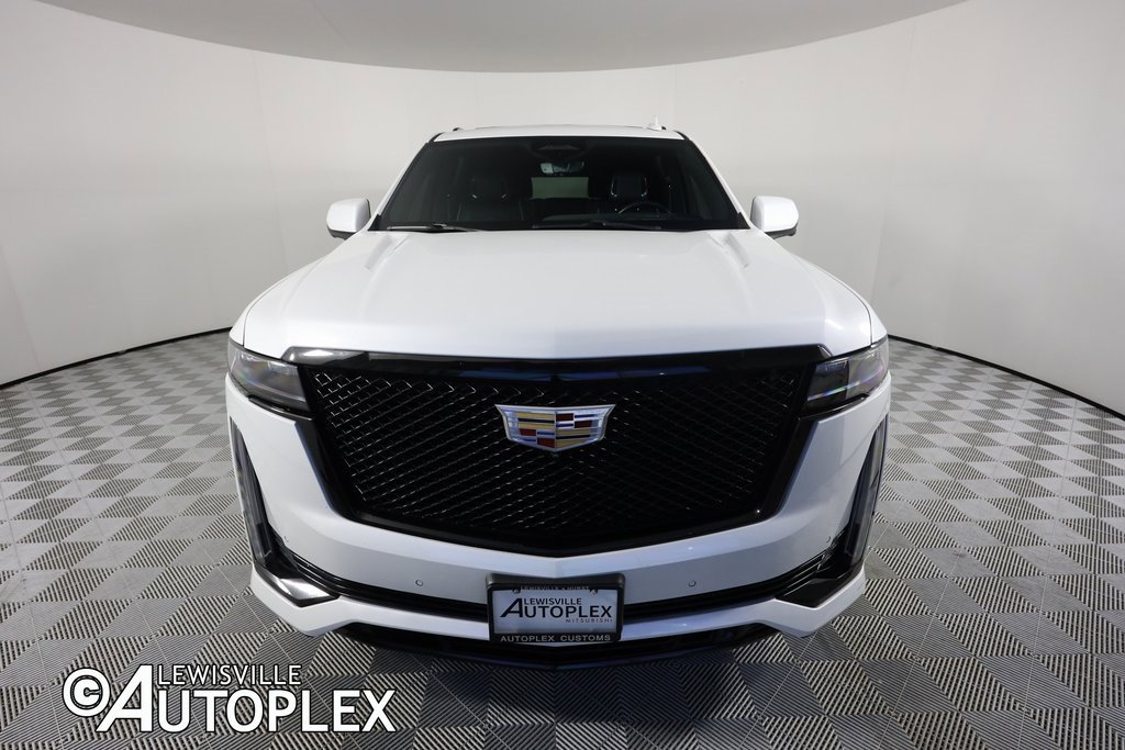 Used 2022 Cadillac Escalade ESV Sport image 3