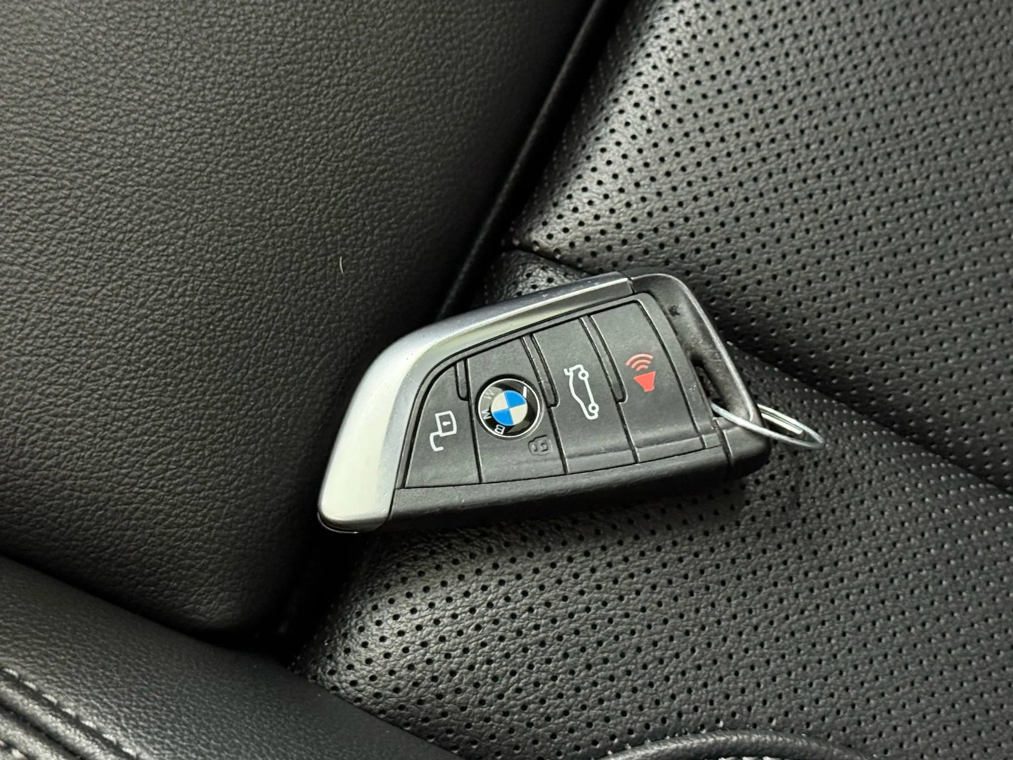 Used 2022 BMW 430i Coupe w/ Convenience Package image 32