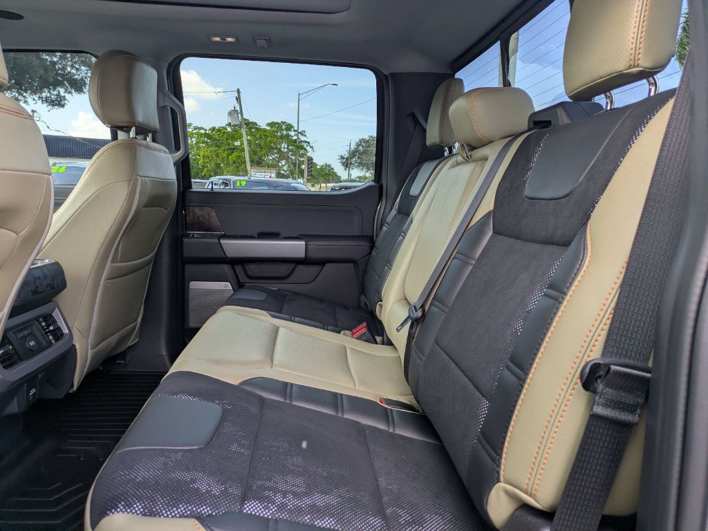 Used 2026 Ford F250 Lariat w/ Black Appearance Package AWD/4WD image 17
