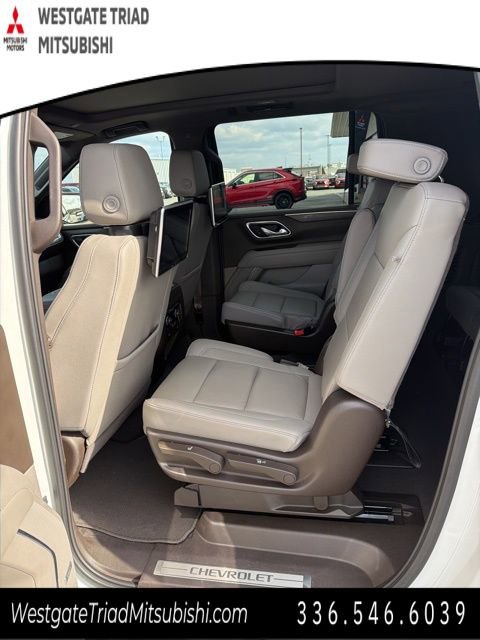 Used 2023 Chevrolet Suburban Z71 w/ Luxury Package image 6
