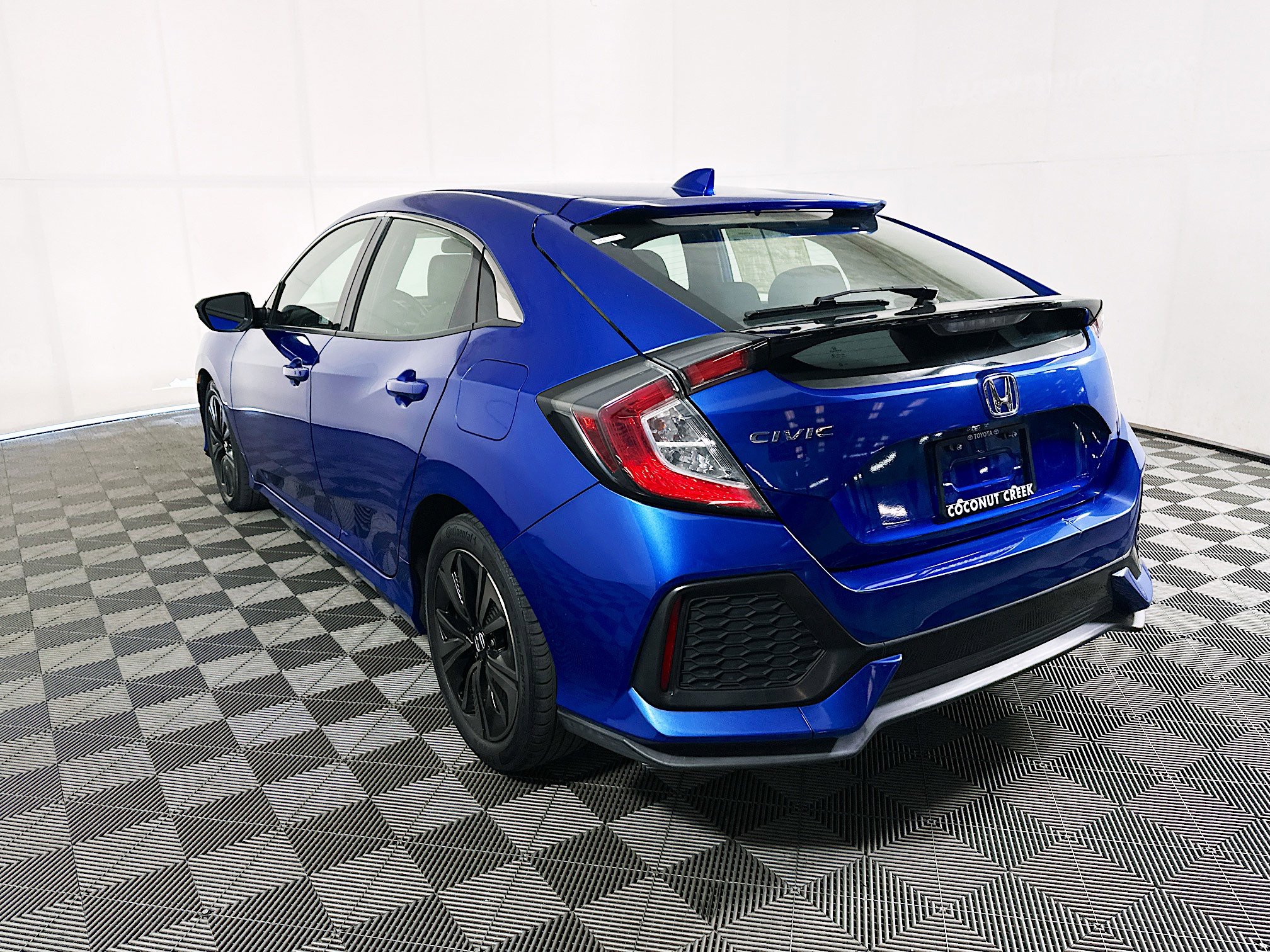 Used 2019 Honda Civic EX image 5