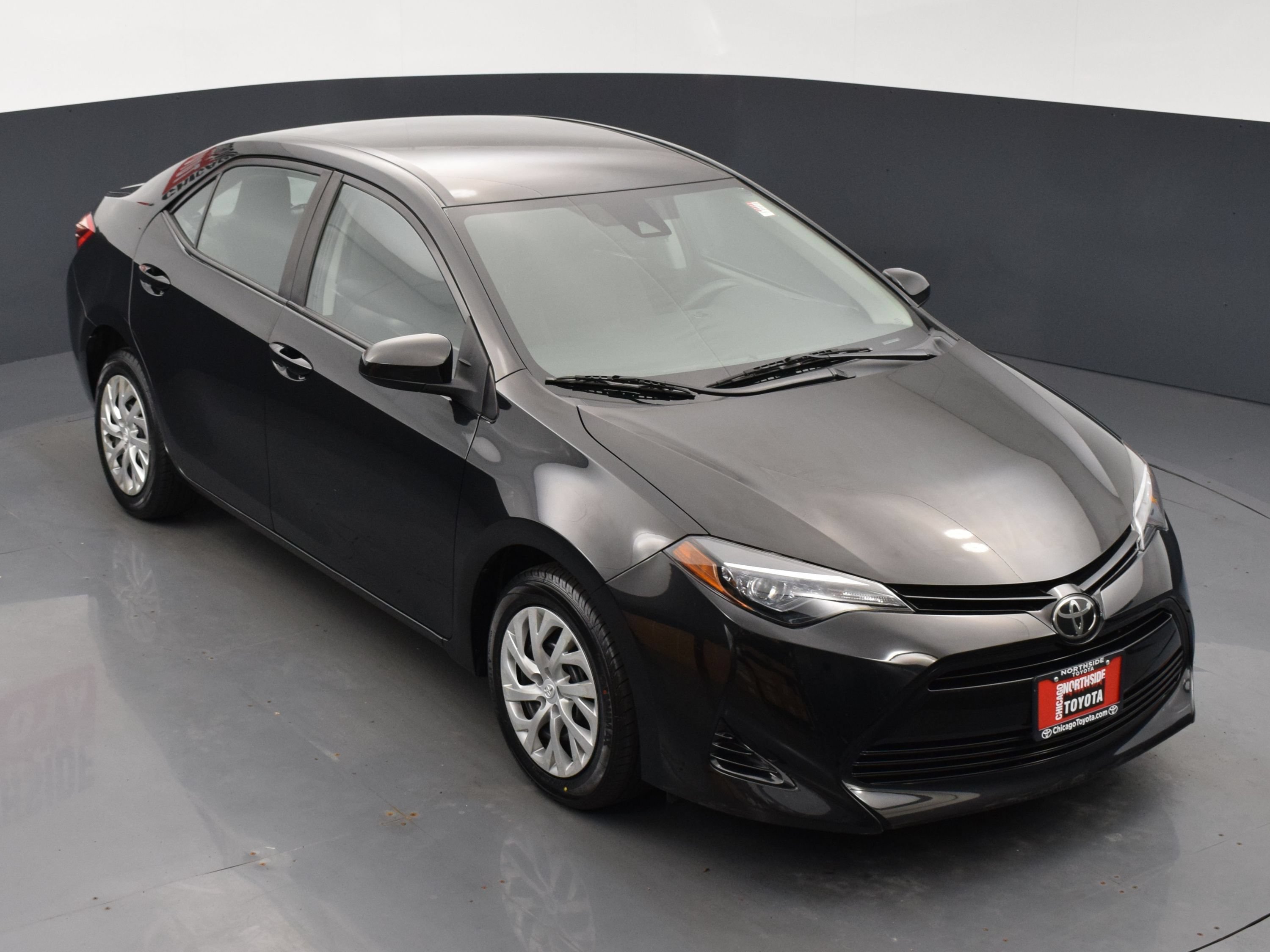 Used 2018 Toyota Corolla LE FWD image 21