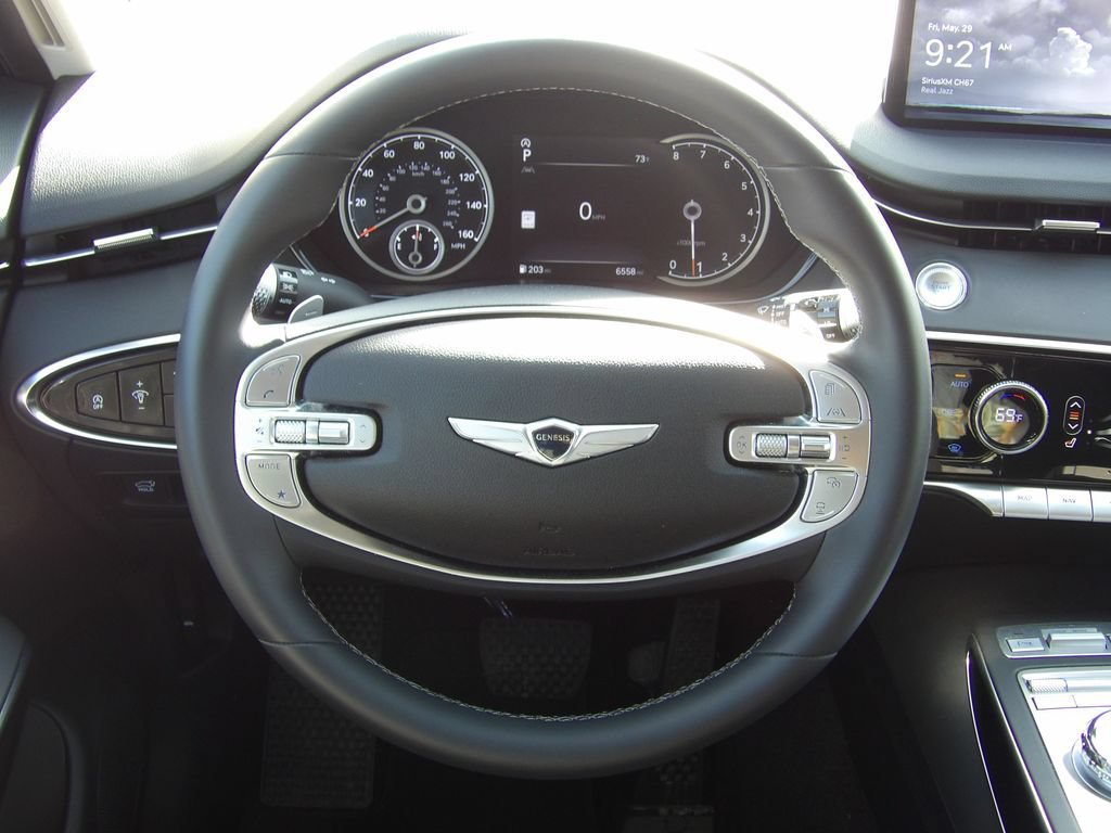 Used 2025 Genesis GV70 2.5T AWD/4WD image 25