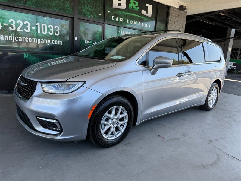 Used 2021 Chrysler Pacifica Touring-L