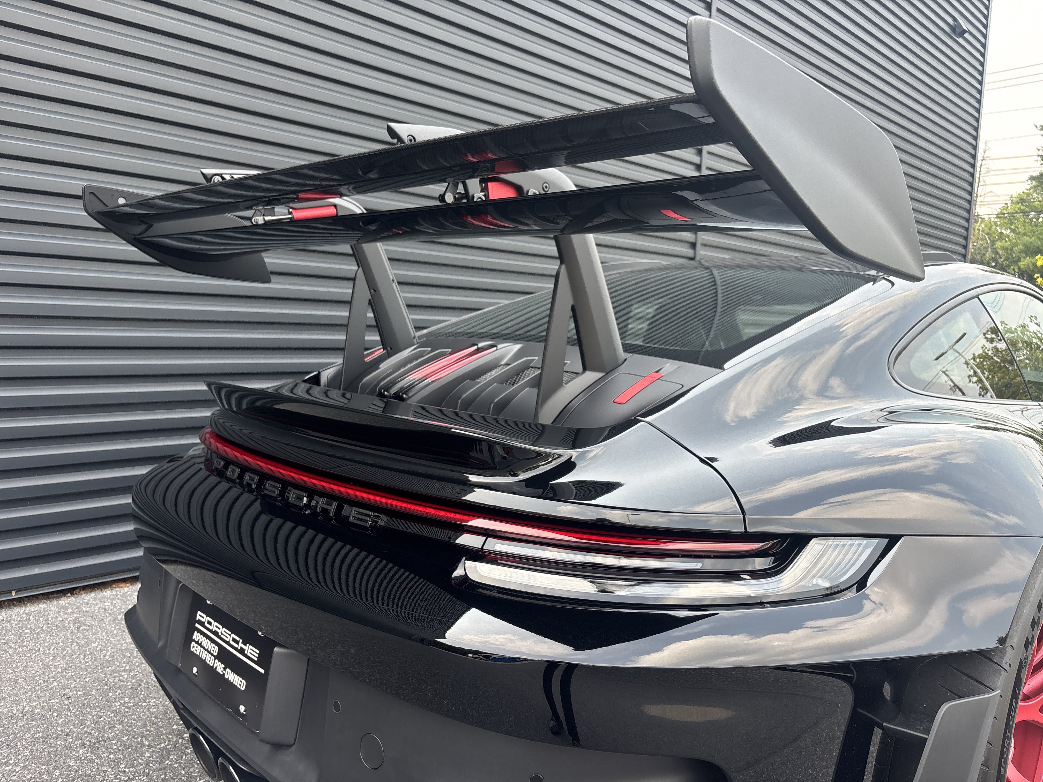 Certified 2025 Porsche 911 GT3 RS RWD image 24