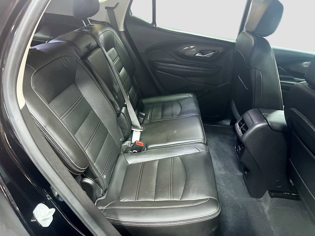 Used 2024 GMC Terrain Denali w/ Denali Premium Package AWD/4WD image 29