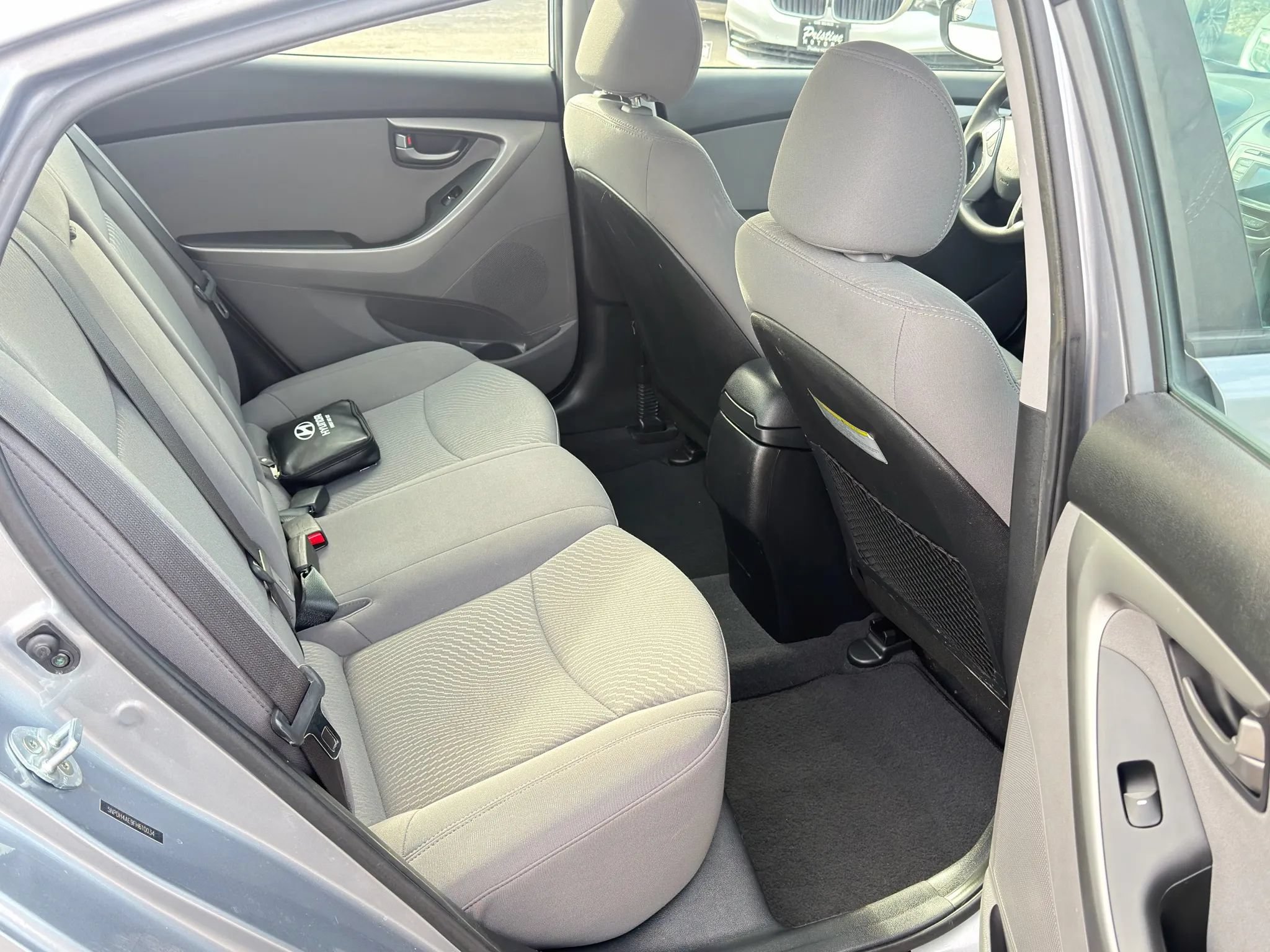 Used 2015 Hyundai Elantra SE w/ Option Group 02 FWD image 11