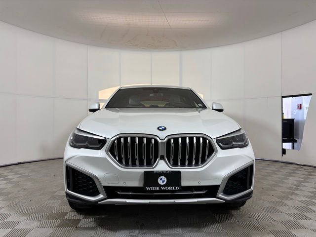 Used 2023 BMW X6 xDrive40i w/ Premium Package image 2