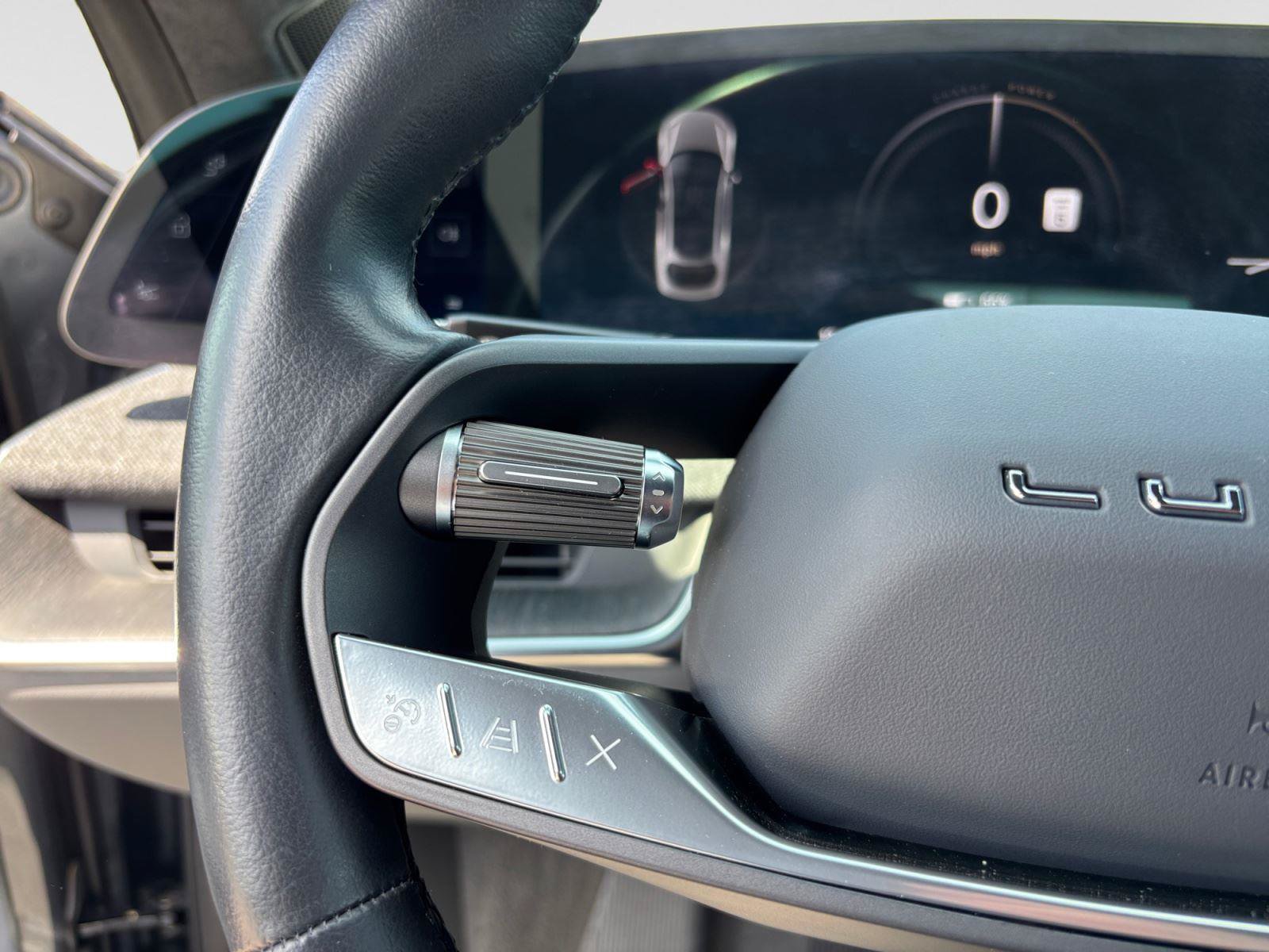 Used 2024 Lucid Air Pure RWD image 27