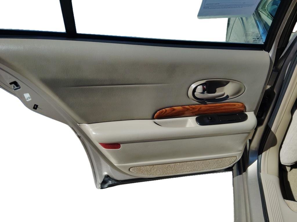 Used 2002 Buick Le Sabre Custom image 22