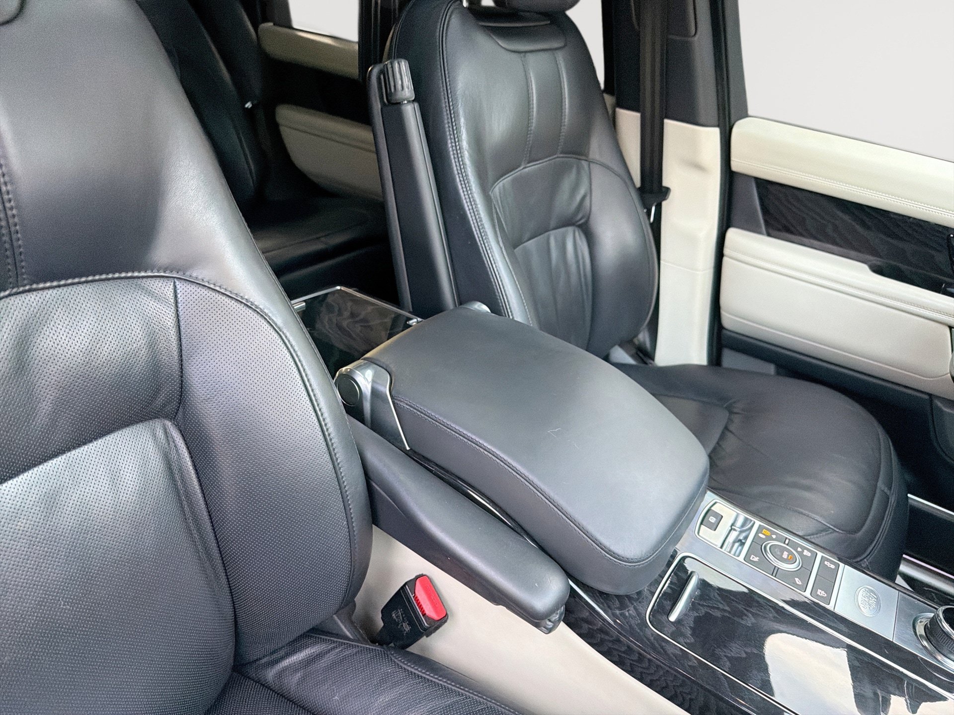 Used 2020 Land Rover Range Rover Long Wheelbase Autobiography AWD/4WD image 24