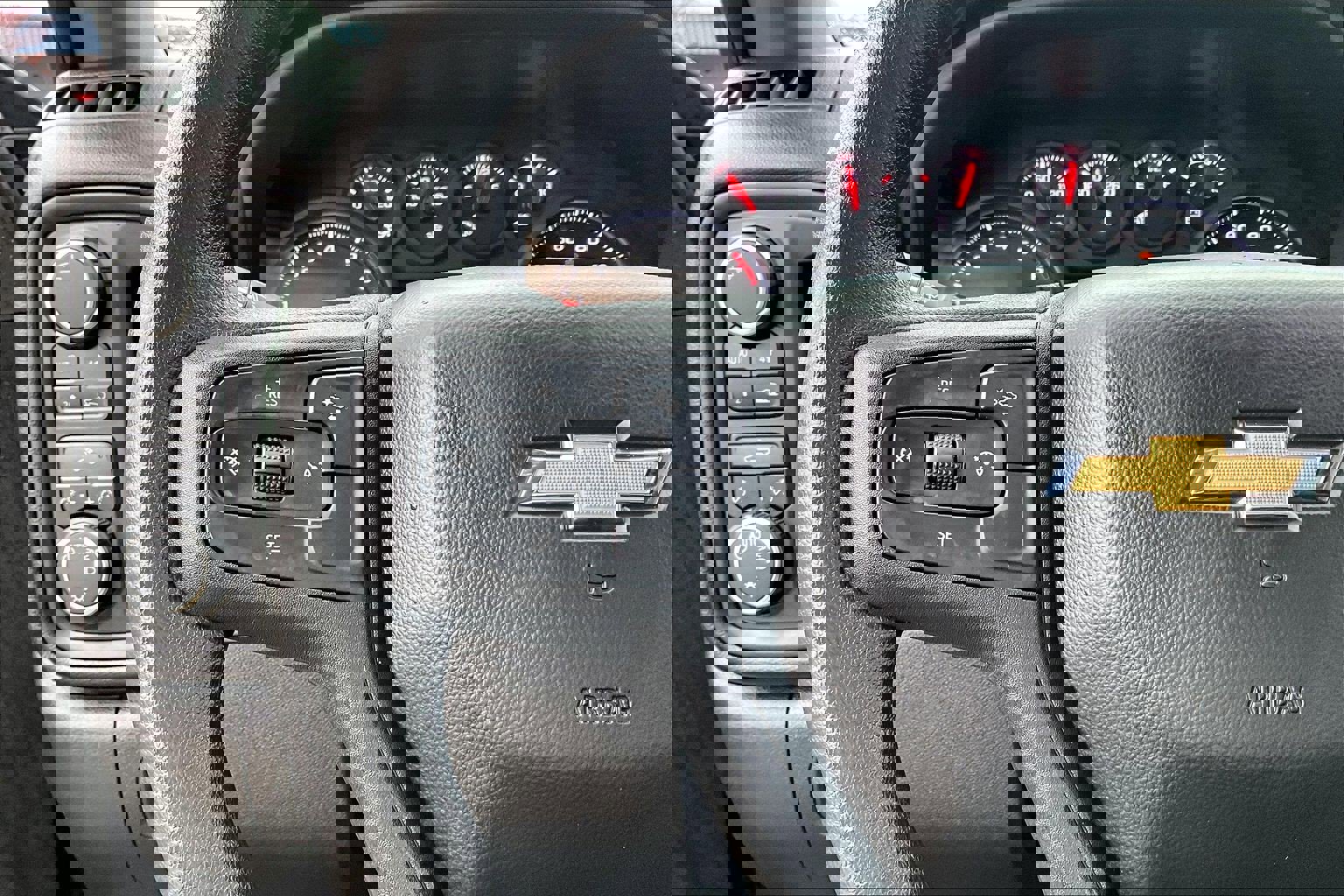 Used 2025 Chevrolet Silverado 1500 Custom image 8