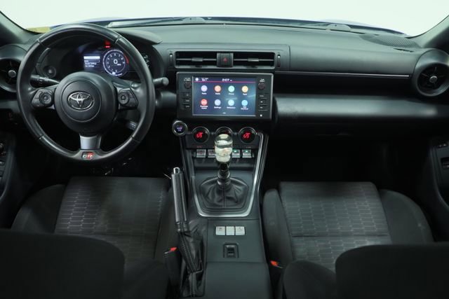 Used 2023 Toyota GR86 RWD image 11