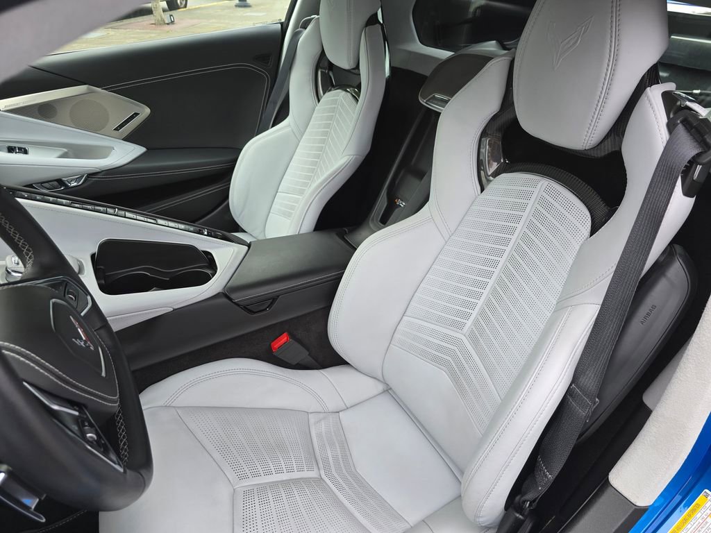 Used 2024 Chevrolet Corvette Stingray Premium Cpe w/ Z51 Performance Package RWD image 24