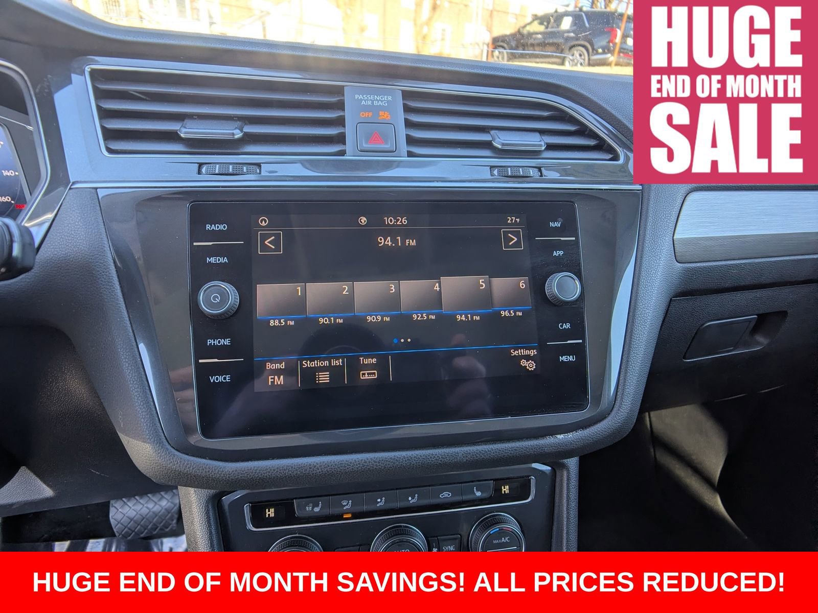 Used 2020 Volkswagen Tiguan SEL image 27