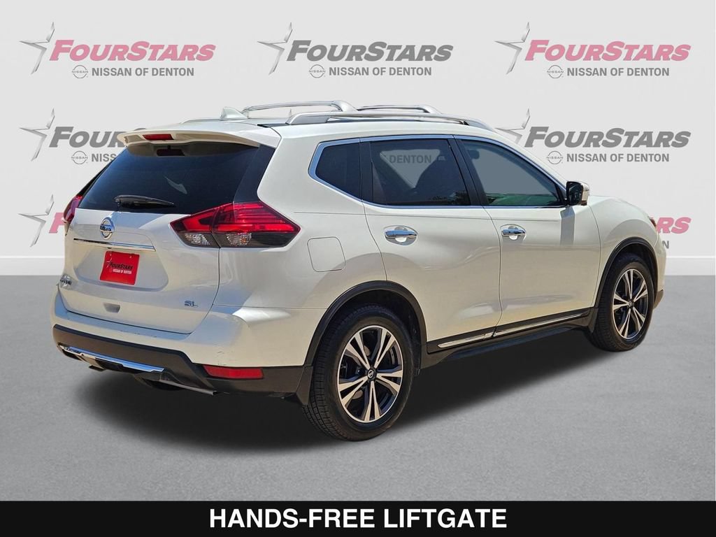 Used 2017 Nissan Rogue SL w/ SL Premium Package FWD image 4