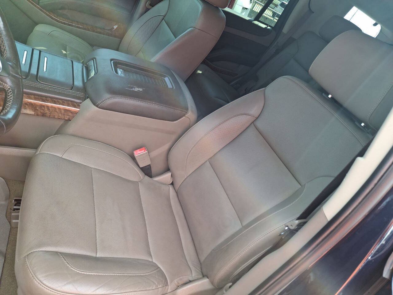 Used 2018 Chevrolet Tahoe Premier AWD/4WD image 13