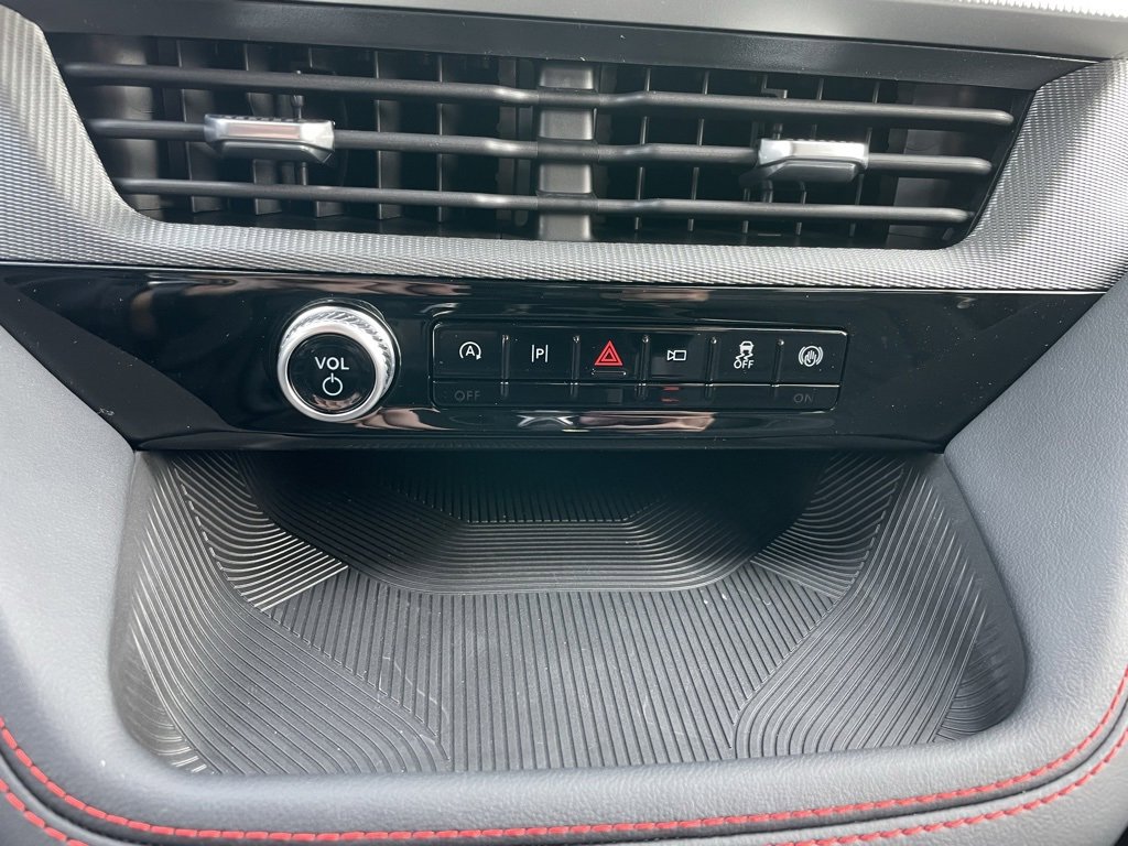 New 2026 Ford Explorer ST-Line w/ ST-Line Street Pack image 13