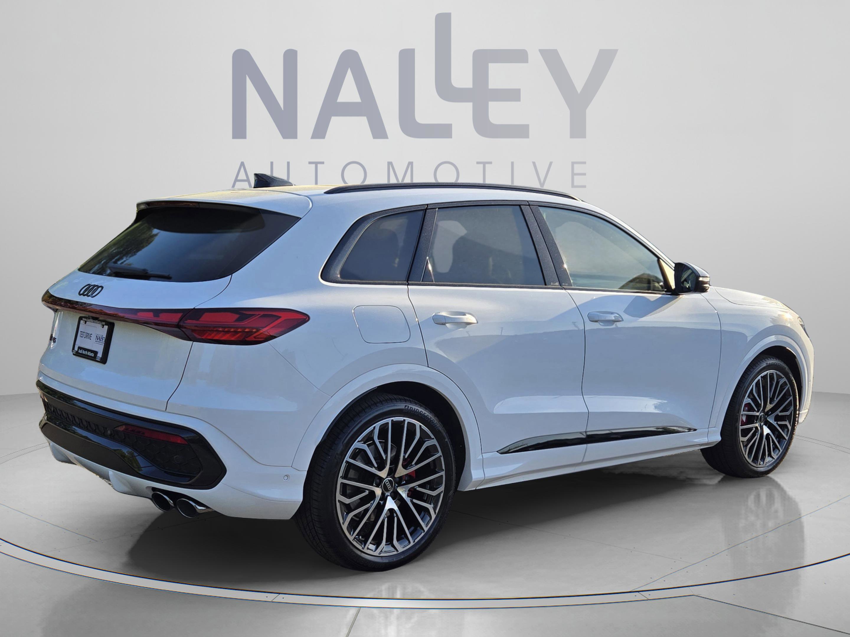 New 2026 Audi SQ5 Prestige AWD/4WD image 5