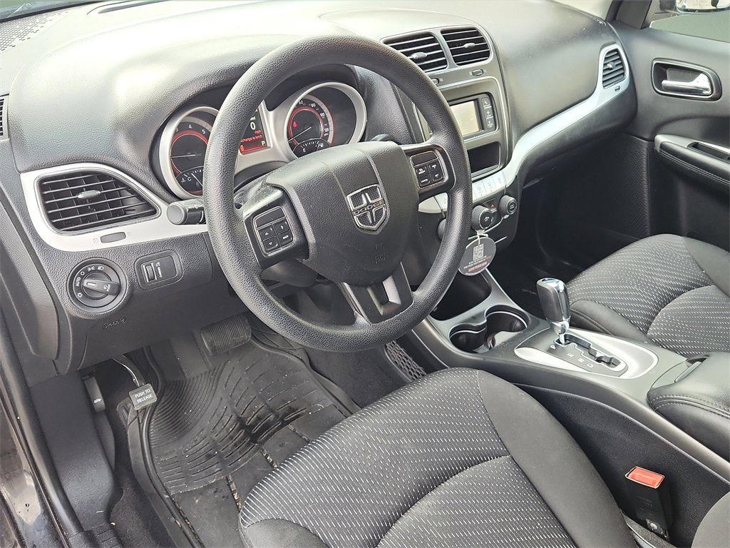 Used 2019 Dodge Journey SE w/ Blacktop Package image 12