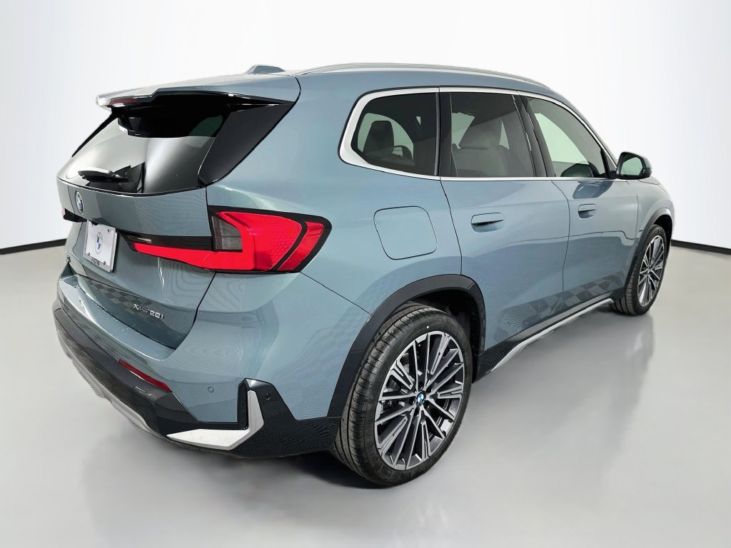 New 2027 BMW X1 xDrive28i w/ Technology Package AWD/4WD image 5