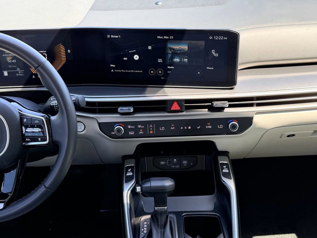 Certified 2025 Kia Sorento S w/ Panoramic Sunroof Package image 15