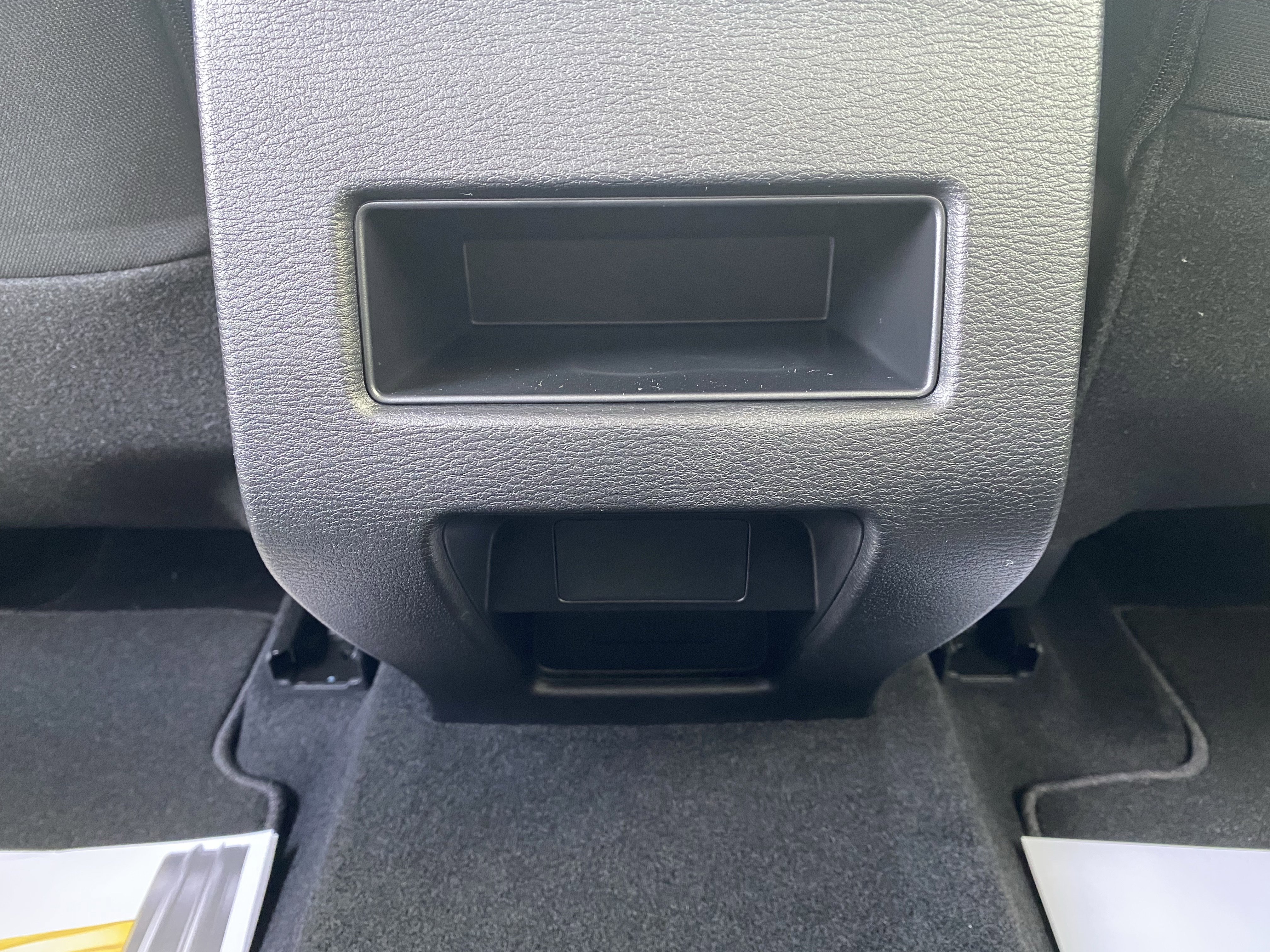 New 2026 Mitsubishi Outlander ES FWD image 17