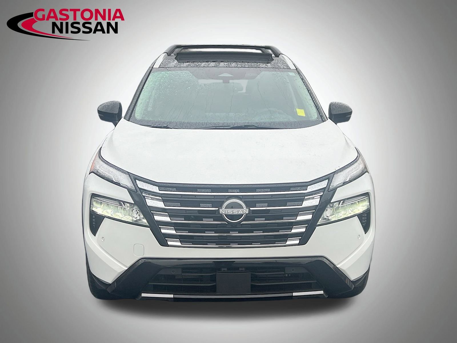 Used 2026 Nissan Rogue Platinum w/ Platinum Premium Package image 2