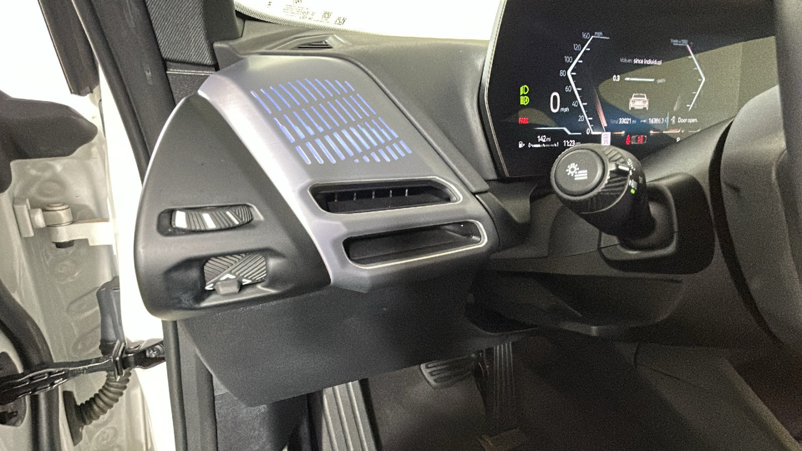 Used 2025 BMW 228i xDrive AWD/4WD image 23
