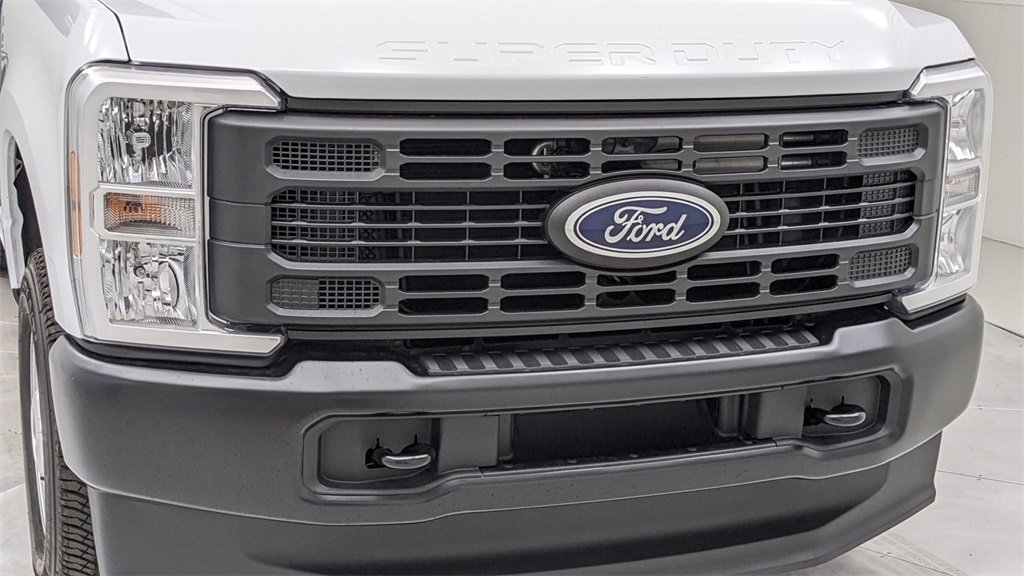 New 2026 Ford F250 XL image 37