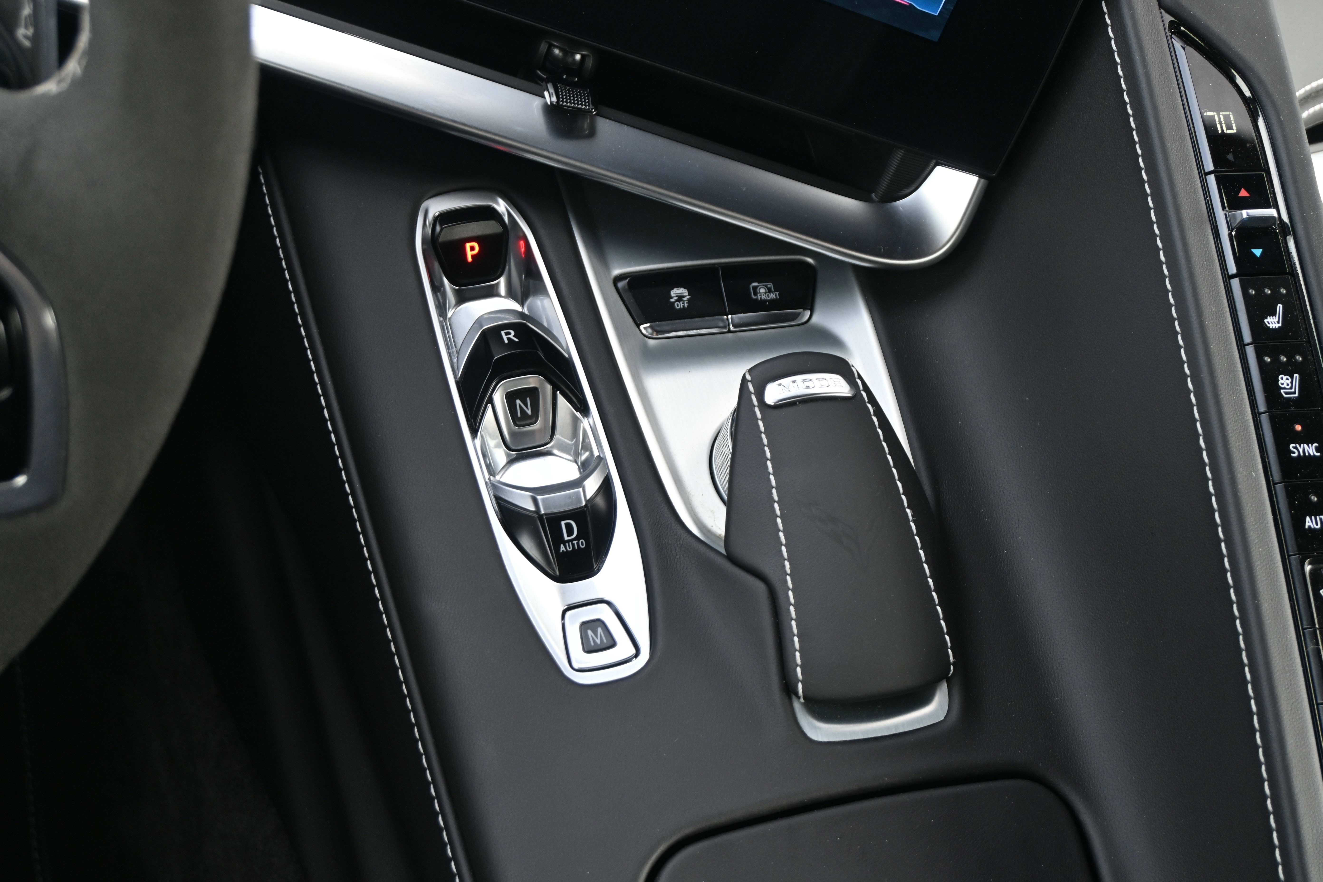 Used 2025 Chevrolet Corvette Stingray Premium Cpe w/ Z51 Performance Package image 20