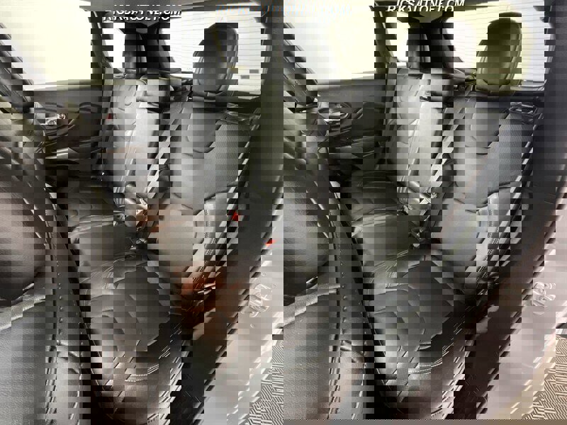 Used 2021 Jeep Cherokee Latitude Lux image 14