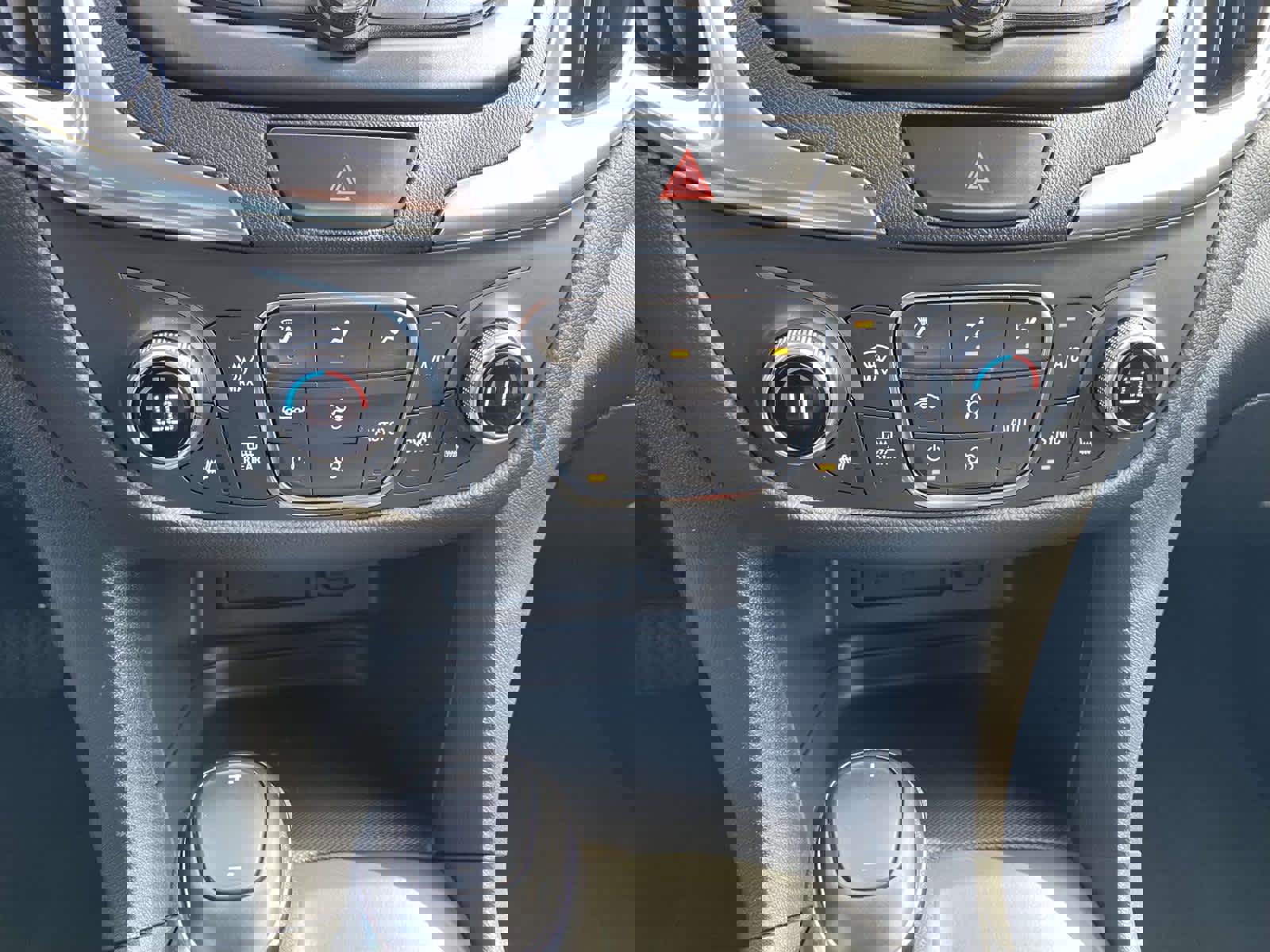 Used 2021 Chevrolet Equinox LT image 17