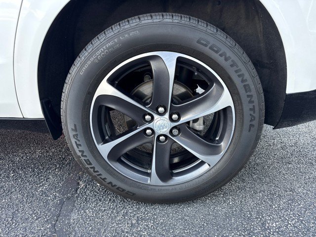 Used 2020 Buick Enclave Essence w/ Sport Touring Edition FWD image 12