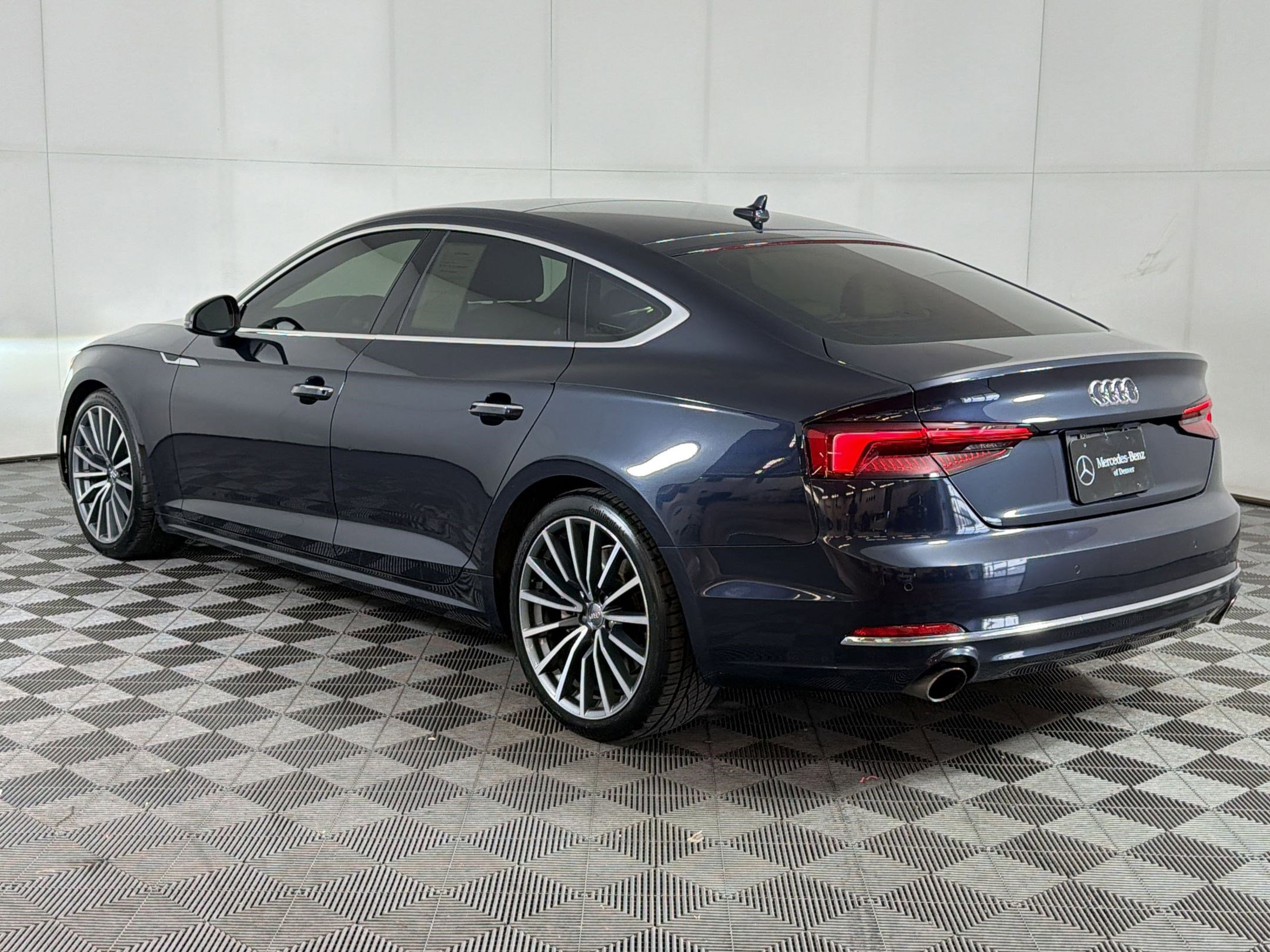 Used 2018 Audi A5 2.0T Premium Plus w/ Premium Plus image 3