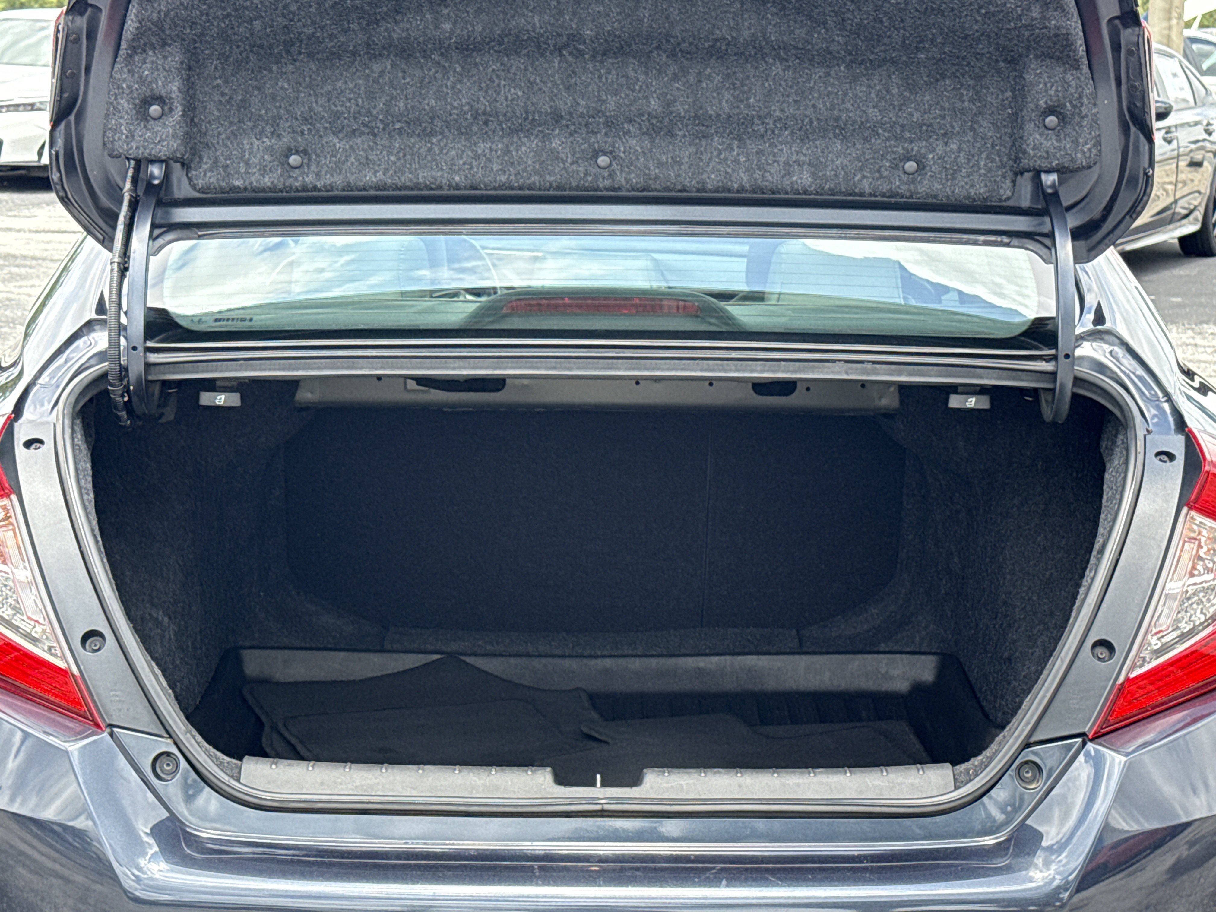 Certified 2020 Honda Civic EX image 17